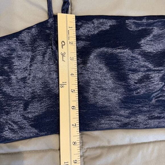 House of Harlow 1960 Blue Satin Crop Halter Ruched Back Adjustable Straps Large - Picture 7 of 8